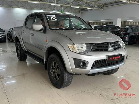 MITSUBISHI L200 TRITON 2.4 HLS 4X2 CD 16V FLEX 4P MANUAL